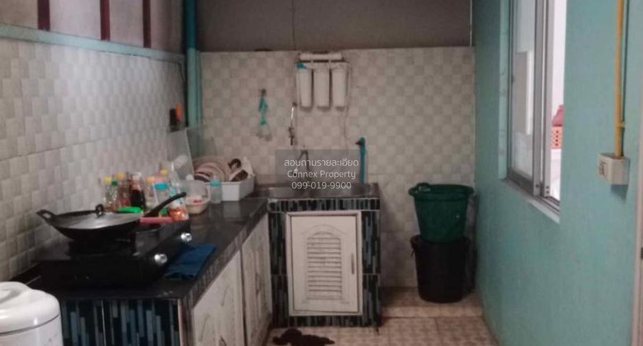 For sale 3 bedrooms townhouse in Mueang Samut Prakan, Samut Prakan