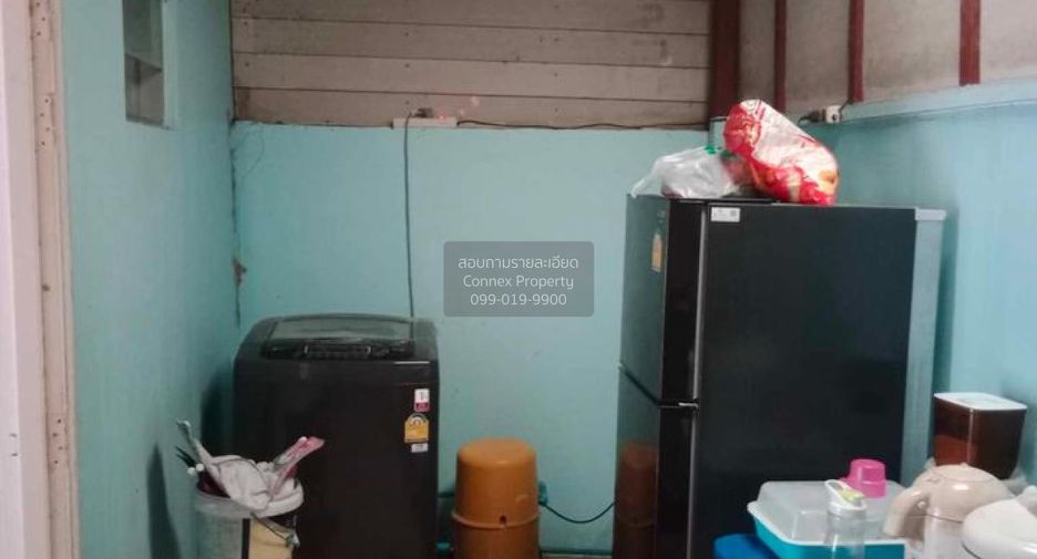 For sale 3 bedrooms townhouse in Mueang Samut Prakan, Samut Prakan