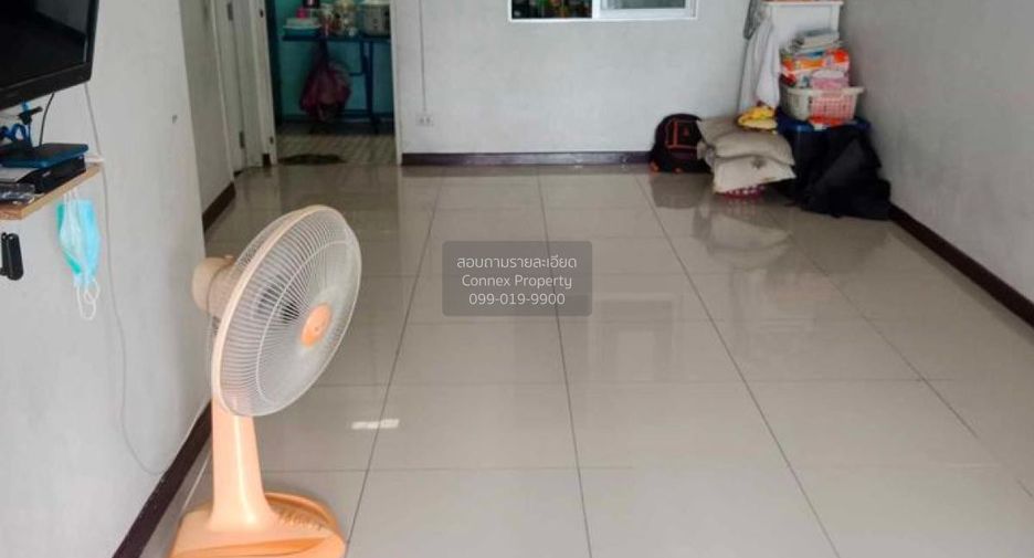 For sale 3 bedrooms townhouse in Mueang Samut Prakan, Samut Prakan
