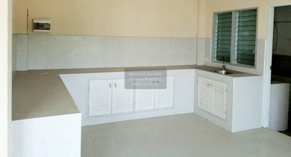 For sale 3 bedrooms townhouse in Lam Luk Ka, Pathum Thani