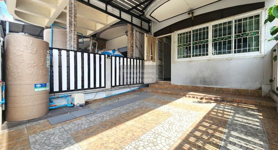 For sale 2 bedrooms townhouse in Phutthamonthon, Nakhon Pathom
