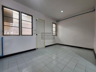 For sale 2 bedrooms townhouse in Phutthamonthon, Nakhon Pathom