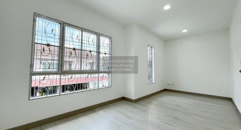 Reihenhaus zum Kauf mit 3 Zimmer in Bang Kruai, Nonthaburi
