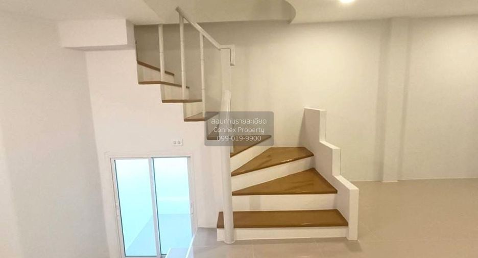 Casa adosada en venta de 2 habitaciones en Mueang Nonthaburi, Nonthaburi