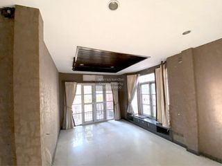 Casa en venta de 3 habitaciones en Min Buri, Bangkok