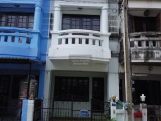 For sale 4 bedrooms townhouse in Phutthamonthon, Nakhon Pathom