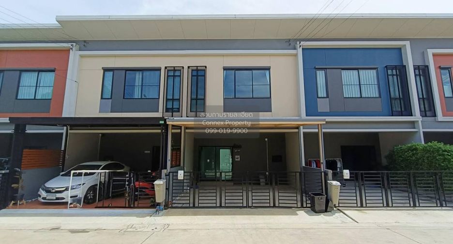 Casa adosada en venta de 4 habitaciones en Bang Yai, Nonthaburi