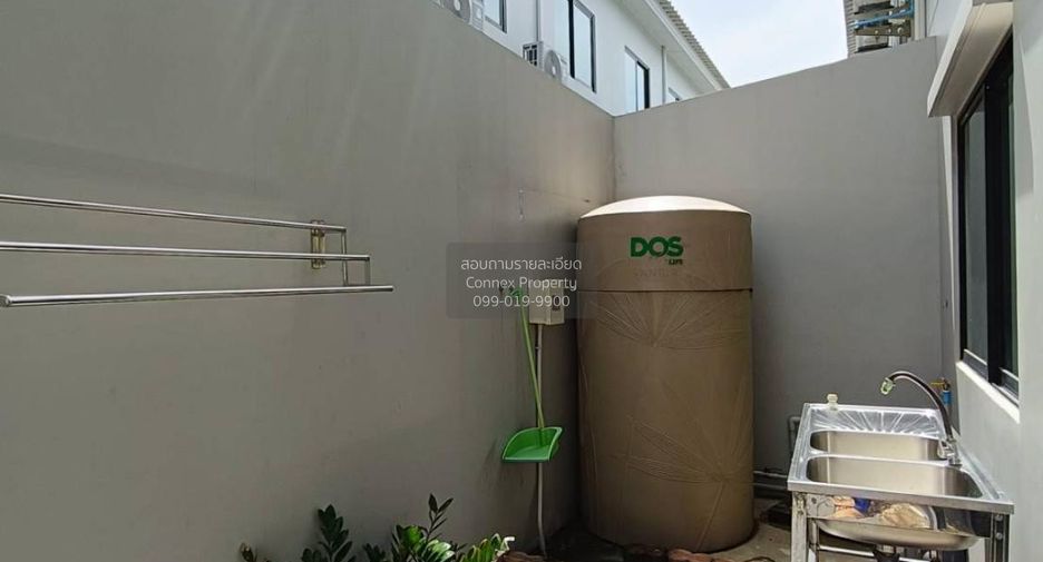 Casa adosada en venta de 4 habitaciones en Bang Yai, Nonthaburi