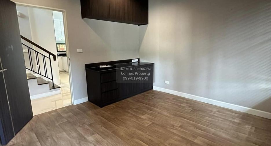 Casa en venta de 4 habitaciones en Prawet, Bangkok