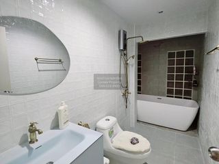Casa en venta de 3 habitaciones en Bang Khen, Bangkok