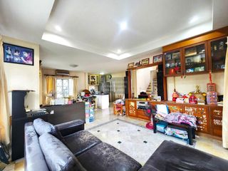 For sale 3 bedrooms house in Mueang Pathum Thani, Pathum Thani