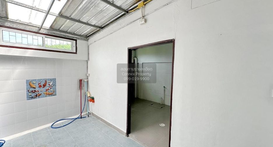 For sale 2 bedrooms townhouse in Sam Phran, Nakhon Pathom