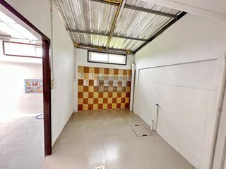 For sale 2 bedrooms townhouse in Sam Phran, Nakhon Pathom