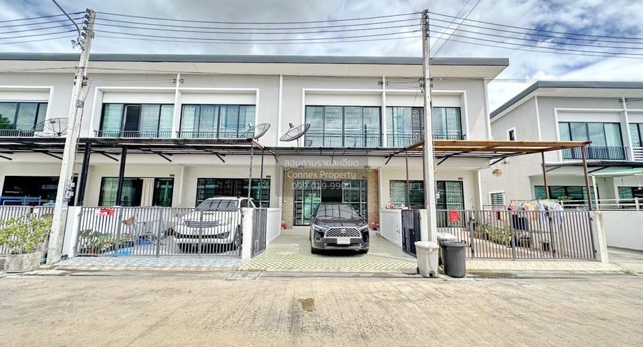 For sale 2 bedrooms townhouse in Sam Phran, Nakhon Pathom