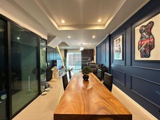 Casa adosada en venta de 4 habitaciones en Bang Kapi, Bangkok