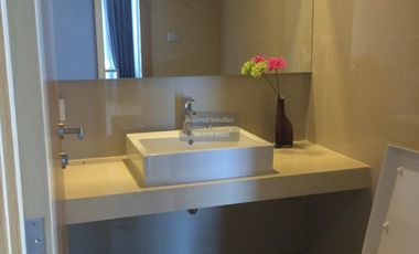 For sale 3 bedrooms condo in Khlong Toei, Bangkok