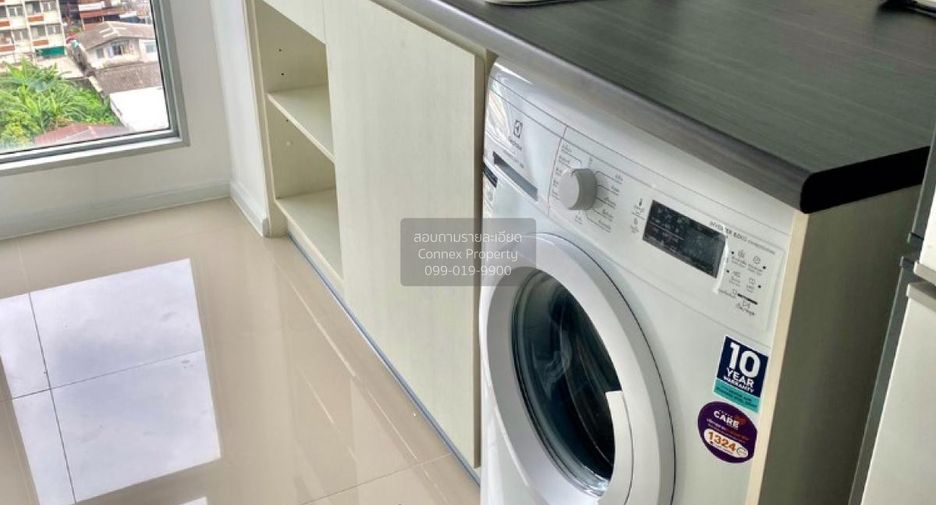 ขาย 2 ห้องนอน คอนโด ใน คลองเตย, กรุงเทพฯ
