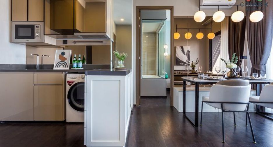 For sale 3 bedrooms condo in Watthana, Bangkok