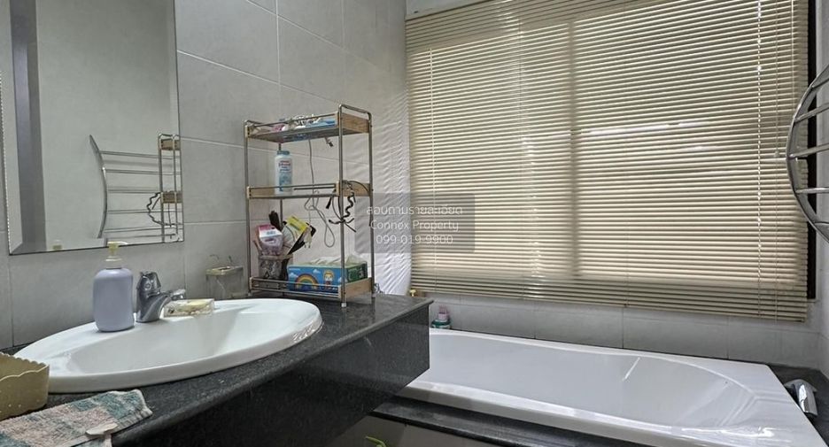 À vendre 3 chambres maison de ville à Suan Luang, Bangkok