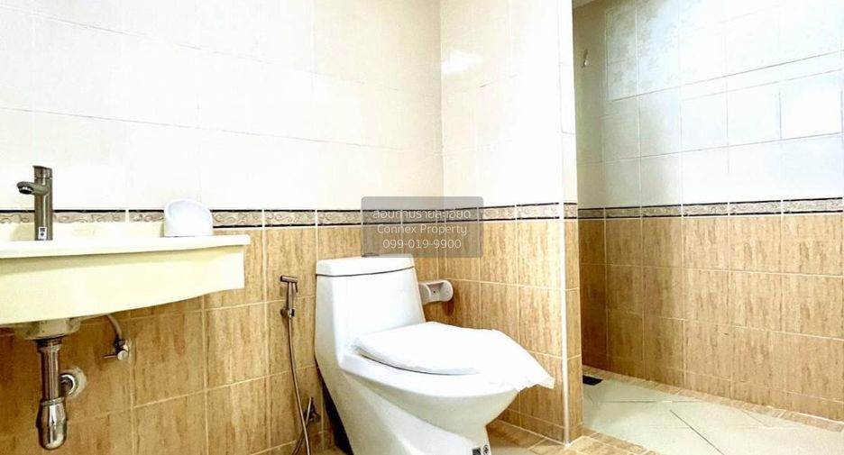 Casa en venta de 4 habitaciones en Min Buri, Bangkok