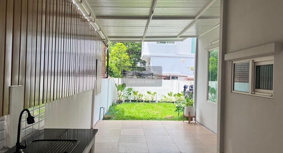 For sale 3 ベッドルーム house in Lat Krabang, Bangkok