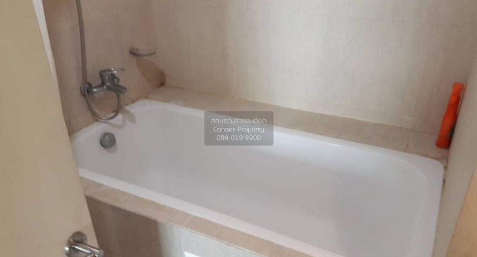 For sale 1 bed condo in Watthana, Bangkok