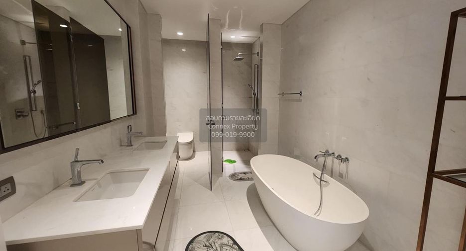 À vendre 2 chambres condo à Pathum Wan, Bangkok