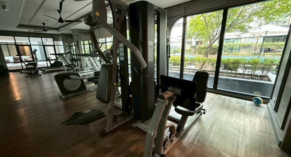 For sale 1 bed condo in Pathum Wan, Bangkok