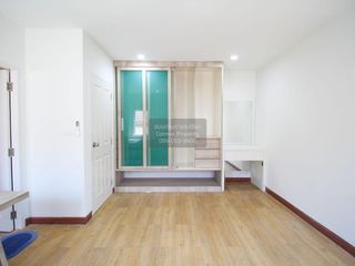 For sale 3 bedrooms townhouse in Thung Khru, Bangkok
