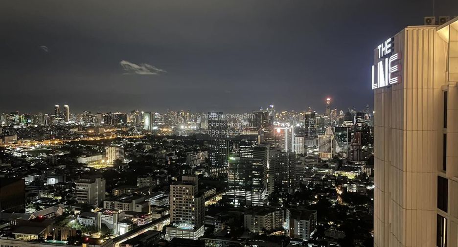 For sale 3 bedrooms condo in Phaya Thai, Bangkok