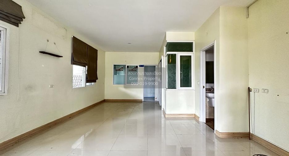 Casa adosada en venta de 4 habitaciones en Saphan Sung, Bangkok
