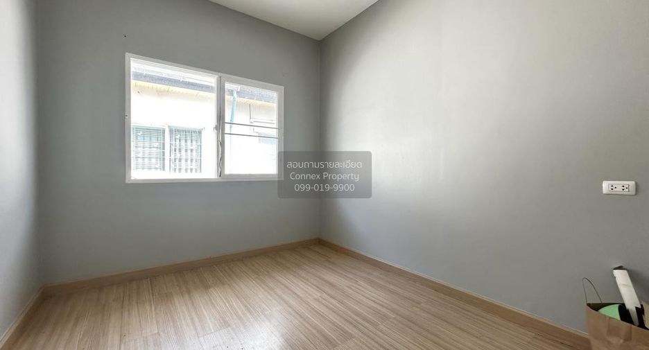 Casa adosada en venta de 4 habitaciones en Saphan Sung, Bangkok