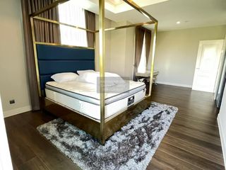Casa en venta de 4 habitaciones en Bang Khen, Bangkok