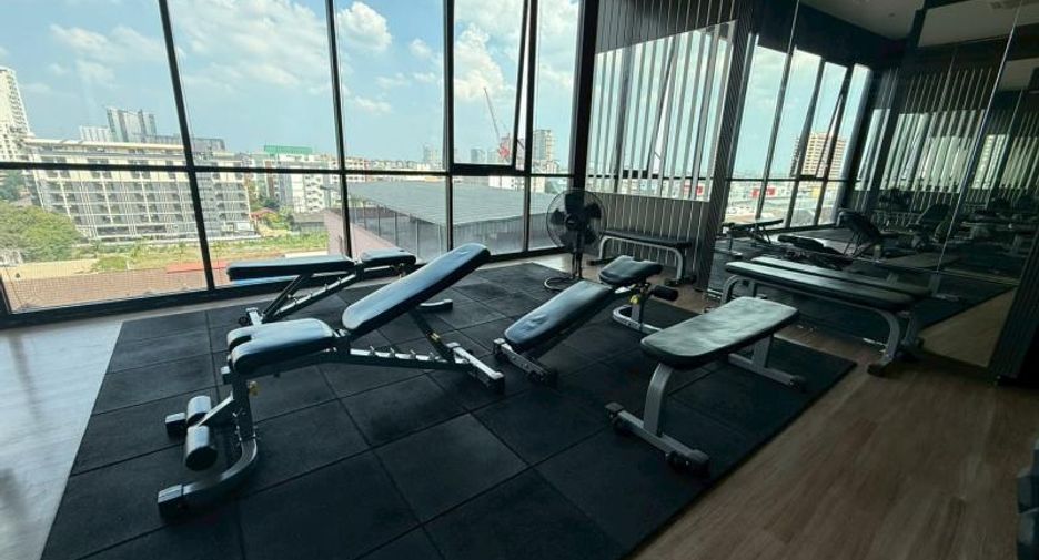 For sale 1 bed condo in Bang Kapi, Bangkok