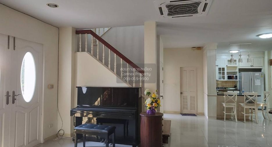For sale 5 bedrooms house in Mueang Nonthaburi, Nonthaburi