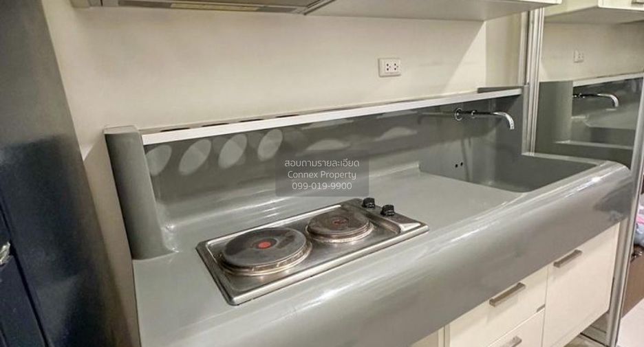 For sale 2 bedrooms condo in Khlong San, Bangkok