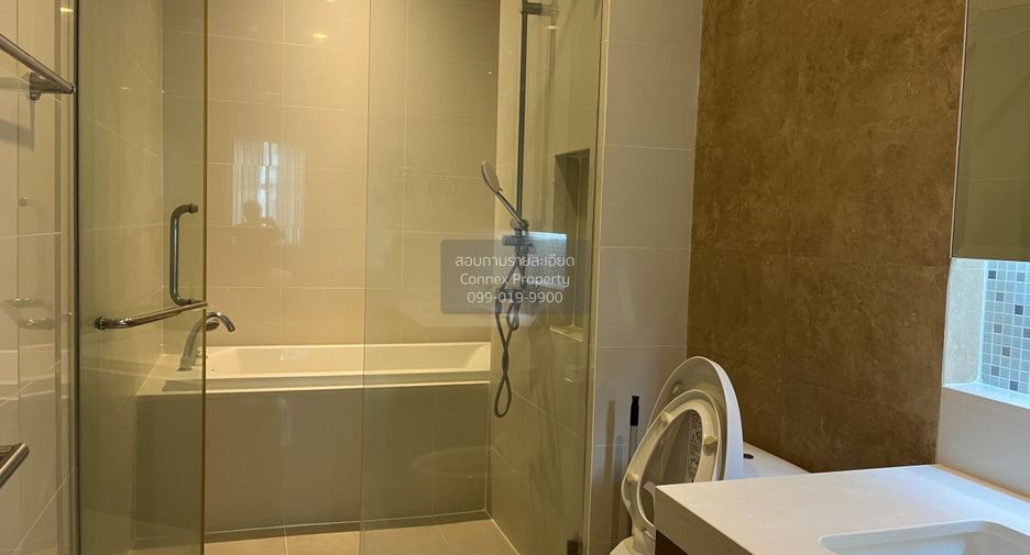For sale 1 bed condo in Khlong Toei, Bangkok