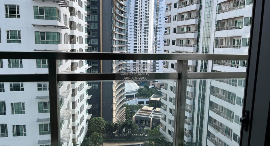 For sale 1 bed condo in Khlong Toei, Bangkok