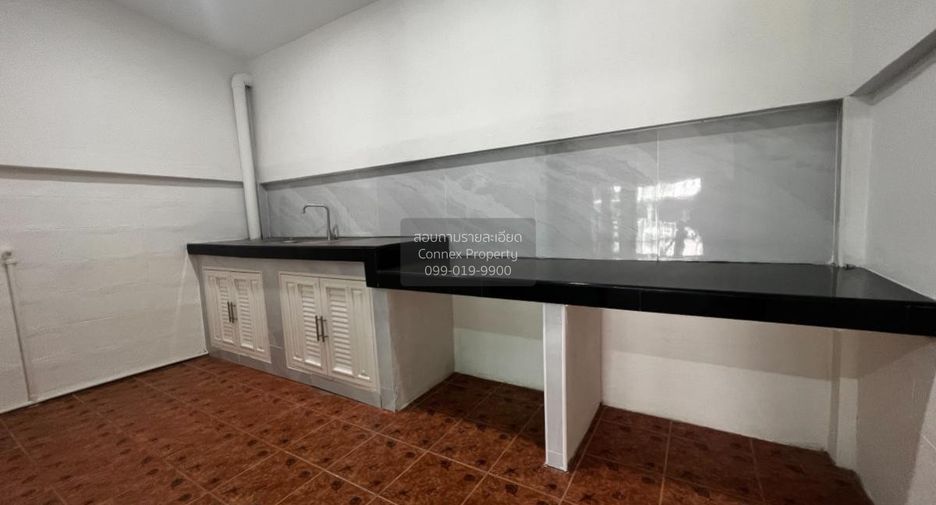 For sale 2 bedrooms townhouse in Sai Noi, Nonthaburi