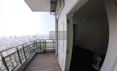 Wohnung zum Kauf mit 3 Zimmer in Yan Nawa, Bangkok