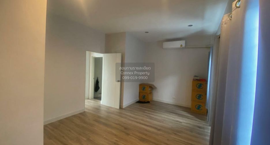 For sale 2 bedrooms townhouse in Mueang Pathum Thani, Pathum Thani
