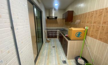 For sale 2 bedrooms townhouse in Mueang Pathum Thani, Pathum Thani