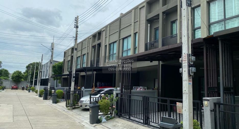 For sale 2 bedrooms townhouse in Mueang Pathum Thani, Pathum Thani