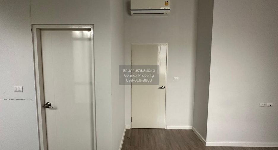 Casa adosada en venta de 3 habitaciones en Bang Yai, Nonthaburi