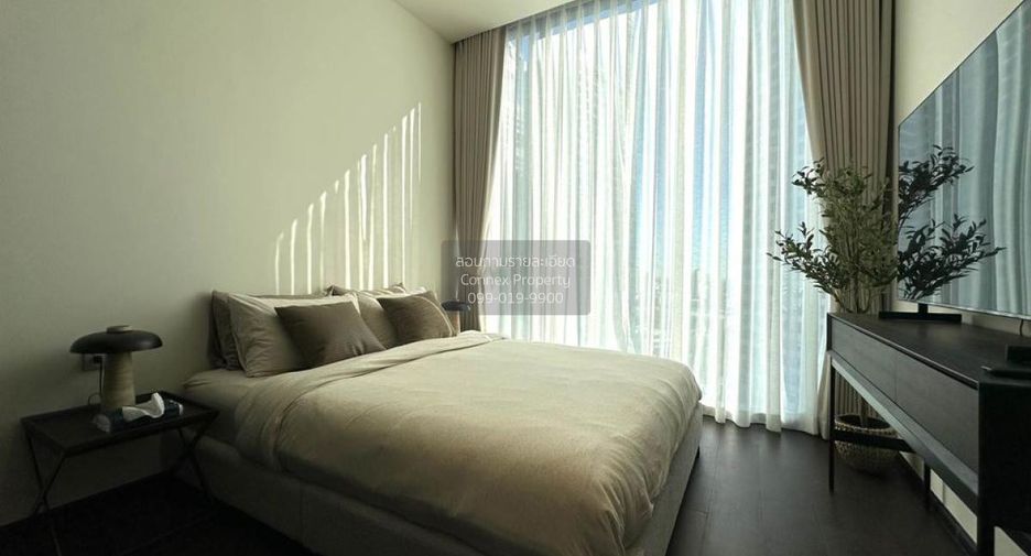 For sale 3 bedrooms condo in Khlong Toei, Bangkok