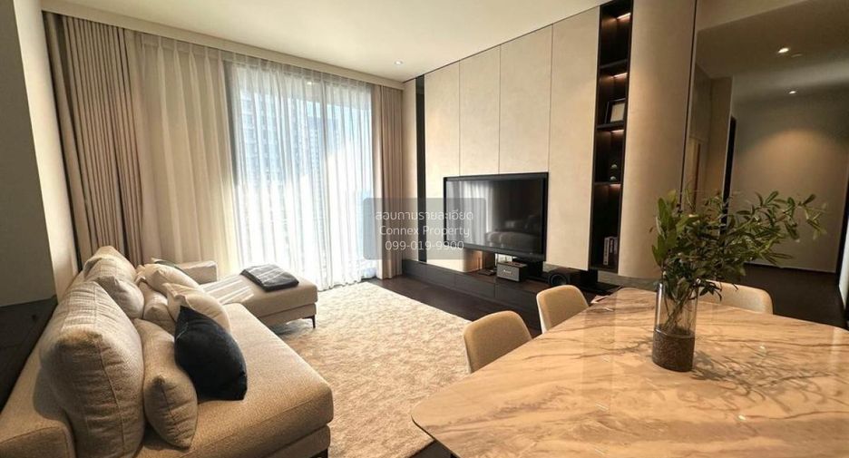 For sale 3 bedrooms condo in Khlong Toei, Bangkok