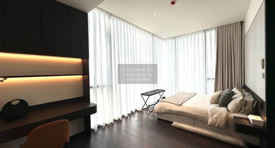 For sale 3 bedrooms condo in Khlong Toei, Bangkok