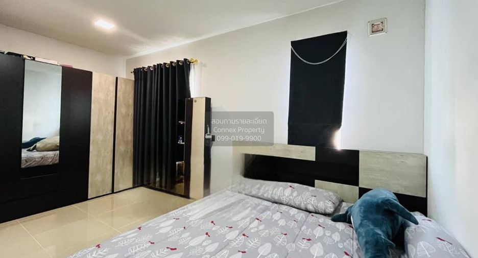 Casa adosada en venta de 3 habitaciones en Khlong Luang, Pathum Thani