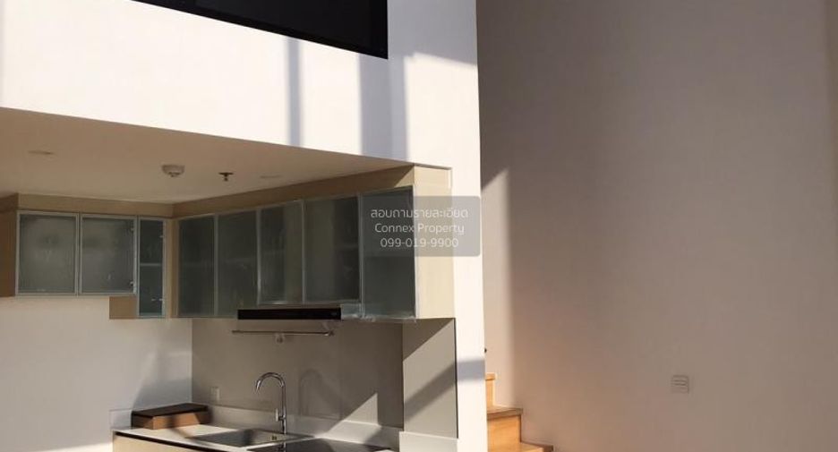 For sale 2 bedrooms condo in Watthana, Bangkok