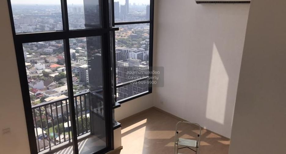 For sale 2 bedrooms condo in Watthana, Bangkok